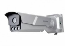 Видеокамера наблюдения HIKVISION 8-32мм (IDS-TCM203-A/R/0832(850NM)(B))